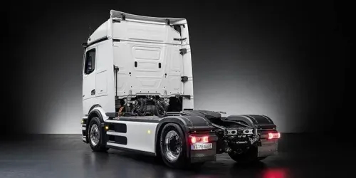 Mercedes-Benz eActros 600 Wins International Truck of the Year 2025