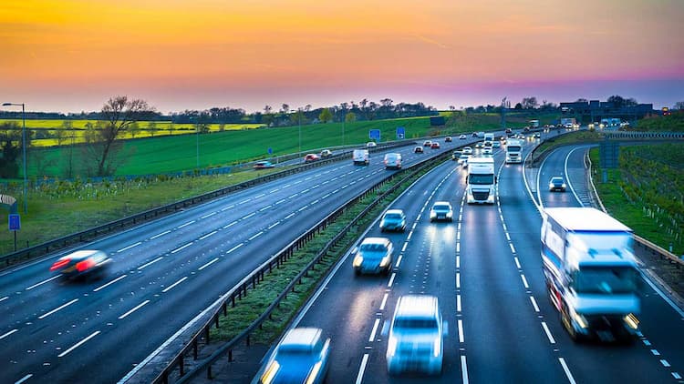 decline-in-commercial-vehicle-production-after-11-months-of-rise