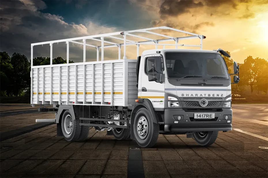 BharatBenz 1417RE Front Right Side