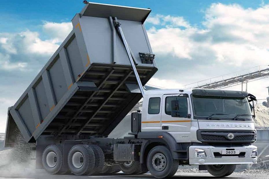 BharatBenz 2823RT Exterior Image