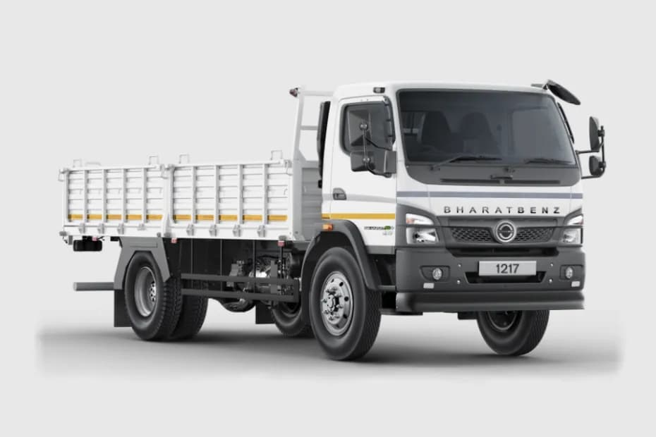 BharatBenz 1217R Front Right Side