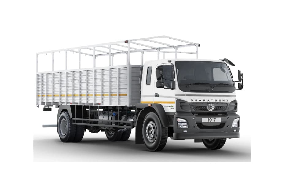 BharatBenz 1917R Right Front Three Quarter