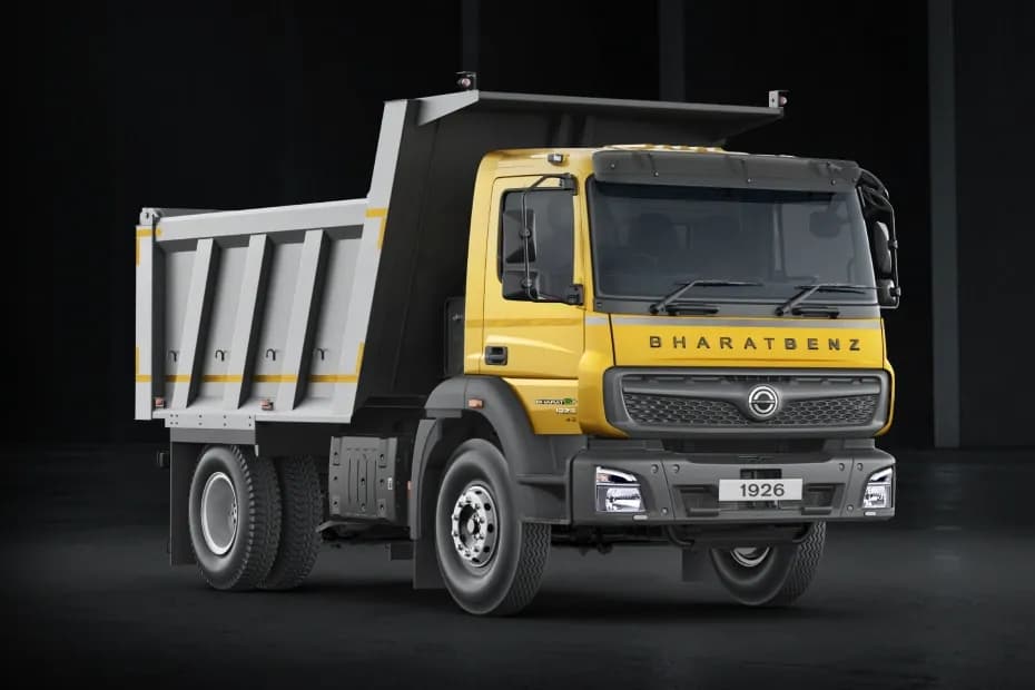 BharatBenz 1926C Tipper Front Right Side