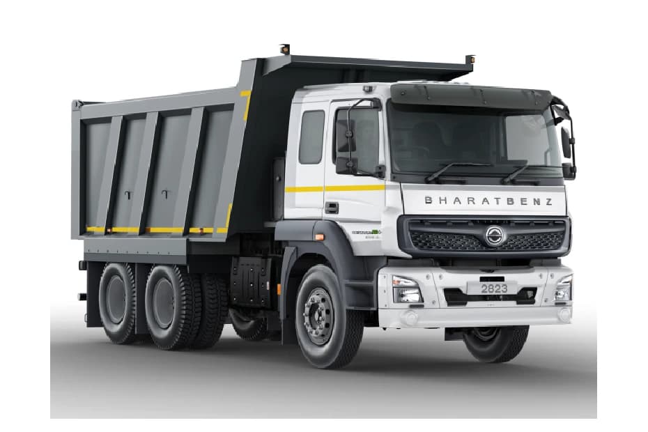 BharatBenz 2823RT Right Front Three Quarter