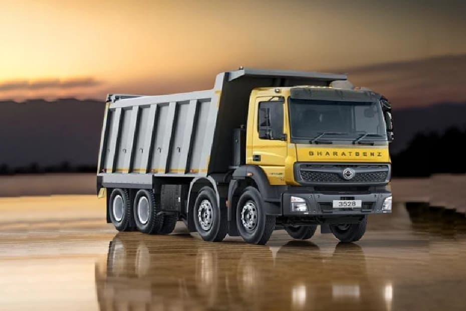 BharatBenz 3528C Right Front Three Quarter