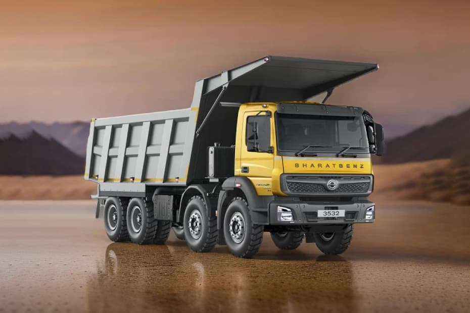 BharatBenz 3532CM Right Front Three Quarter