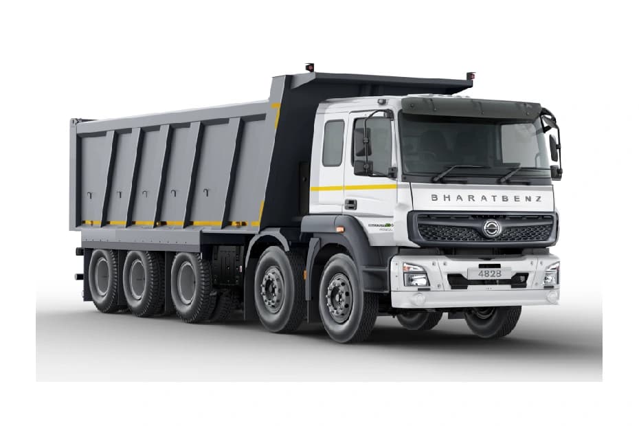 BharatBenz 4228RT Right Front Three Quarter