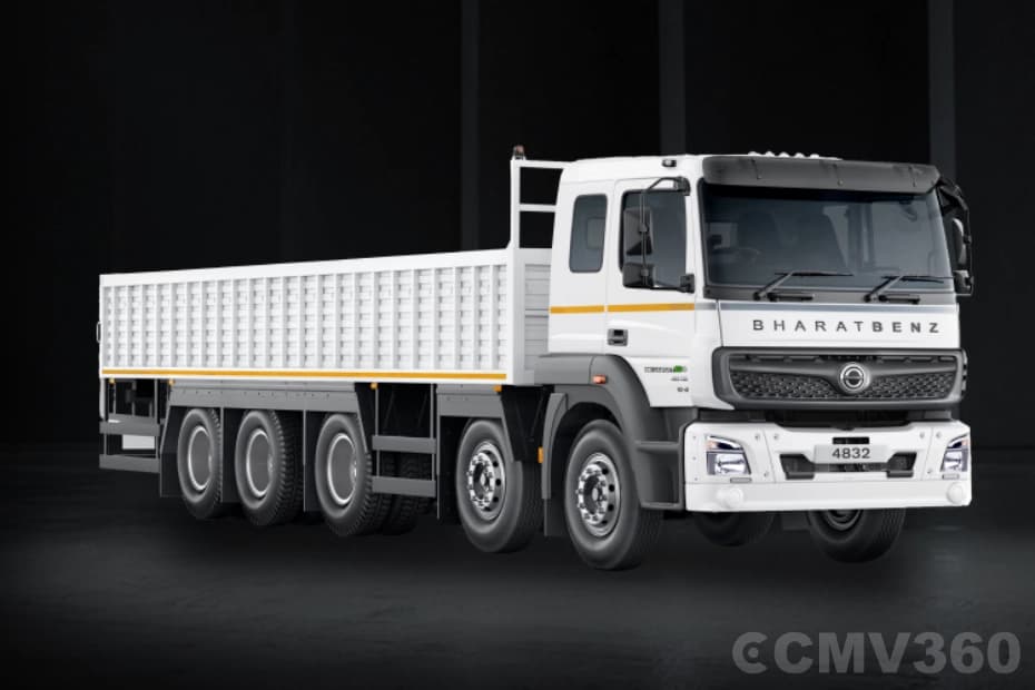 BharatBenz 4832R Right Front Three Quarter