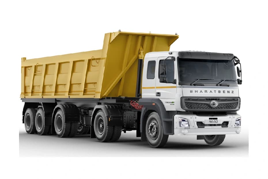 BharatBenz 5032T Right Front Three Quarter