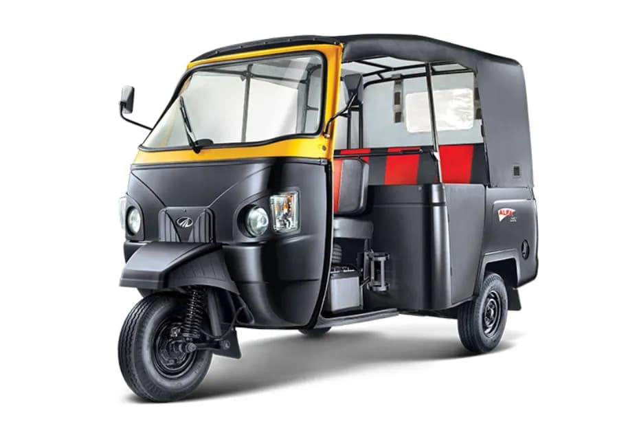 Mahindra Alfa Passenger DX Front Left Side