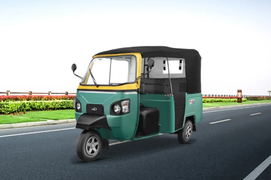 Mahindra Alfa DX CNG Front Left Side