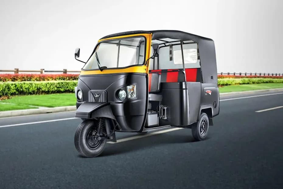 Mahindra Alfa Passenger DX Front Left Side