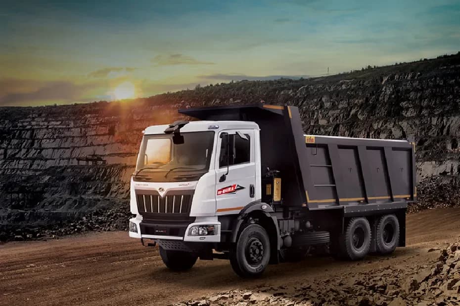 Mahindra Blazo X 28 Tipper  Left Front Three Quarter