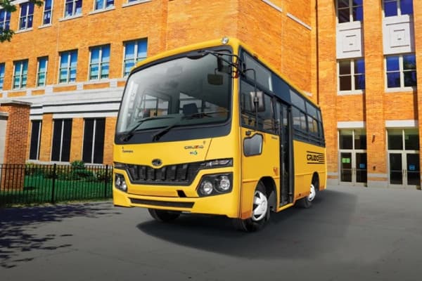 Mahindra Cruzio School Bus 5310 BS6 Left Front Three Quarter