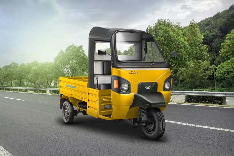 Mahindra E Alfa Cargo Yellow Front Right Side