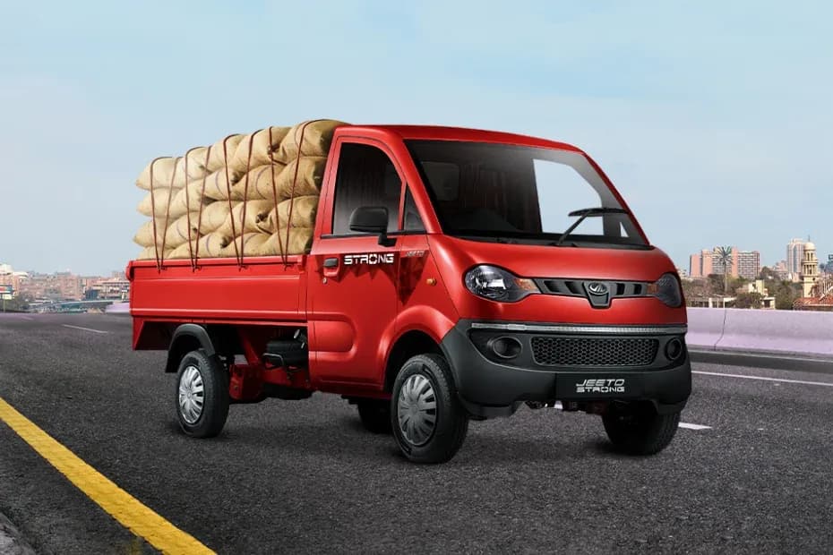Mahindra Jeeto Strong Front Right Side