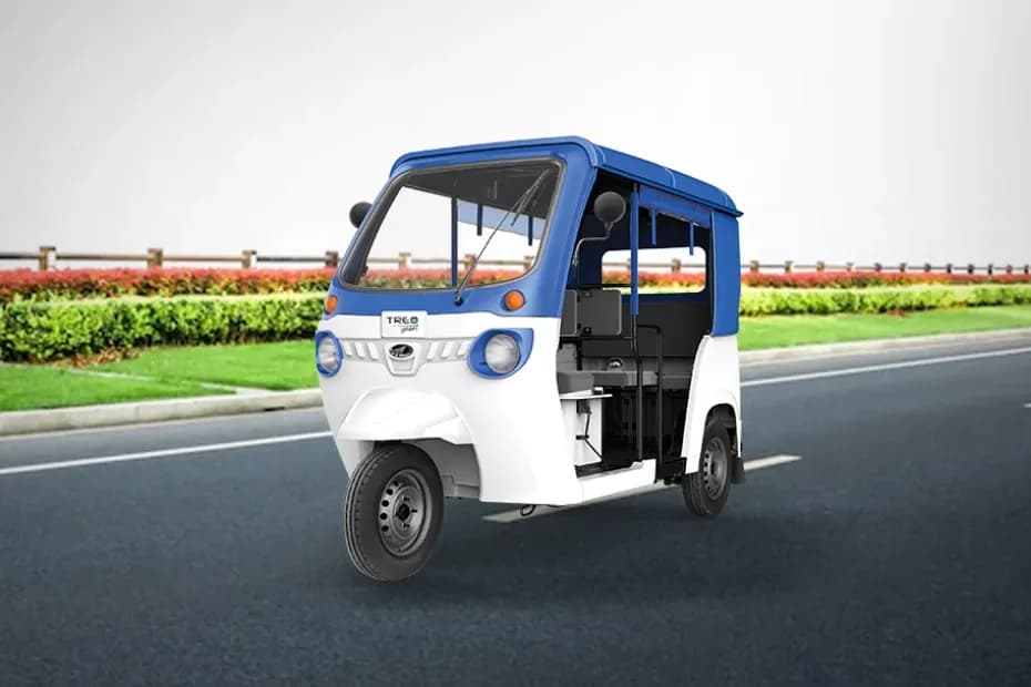 Mahindra Treo Yaari Front Left Side