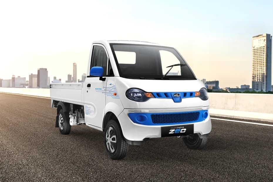 Mahindra ZEO Right Front Three Quarter