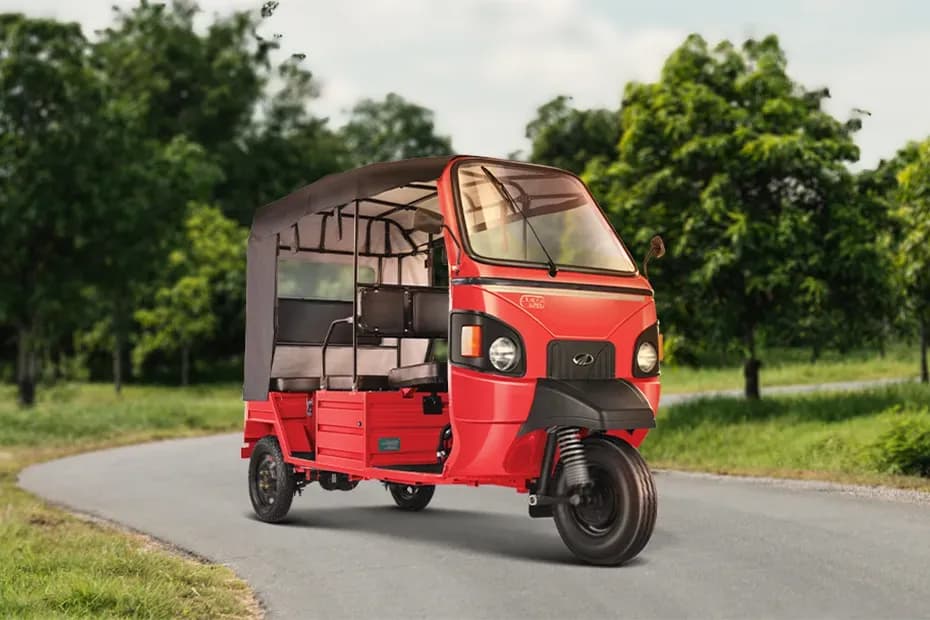 Mahindra E-Alfa Super Exterior Image