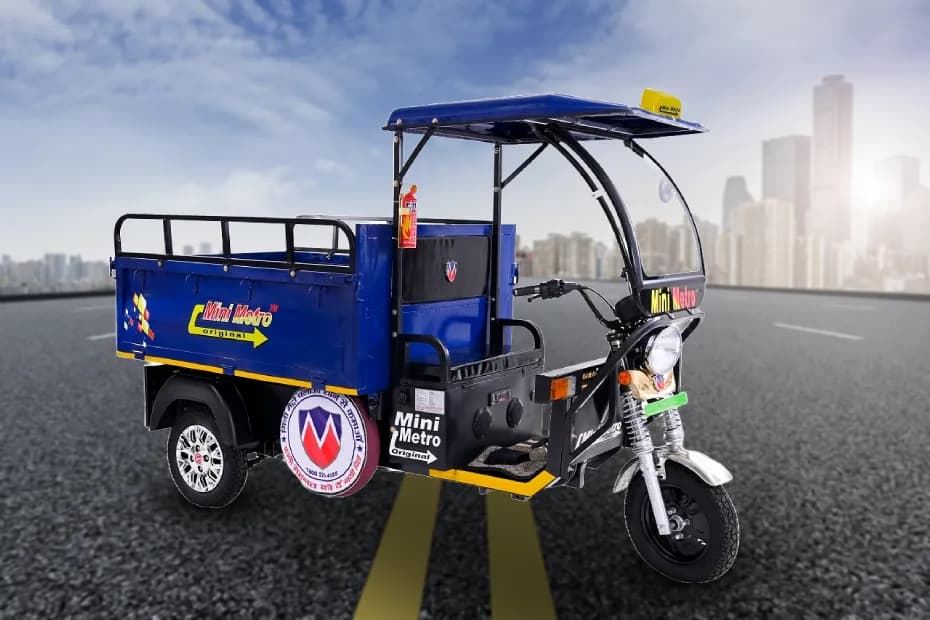 Mini Metro Electric Cargo Rickshaw Front Right Side