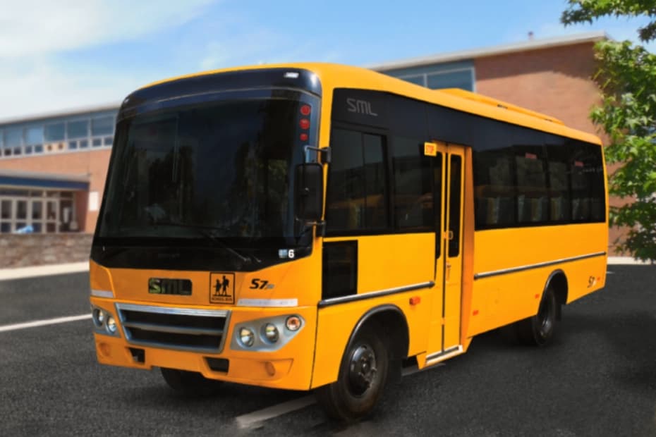 SML Isuzu School Bus Left Front Three Quarter