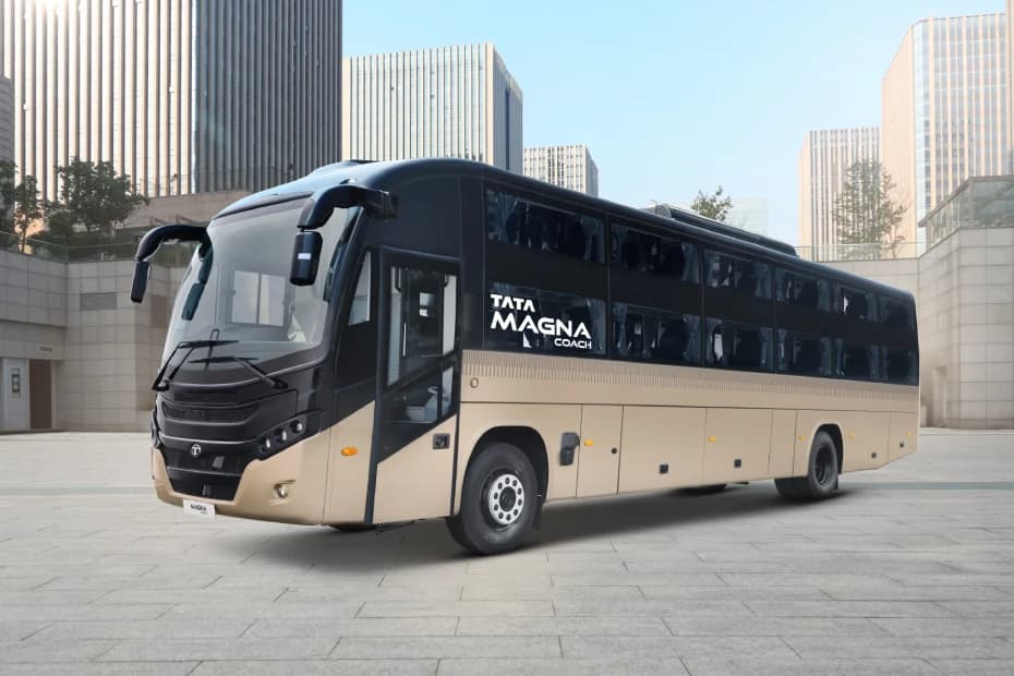 TATA Magna Coach Left Front Three Quarter