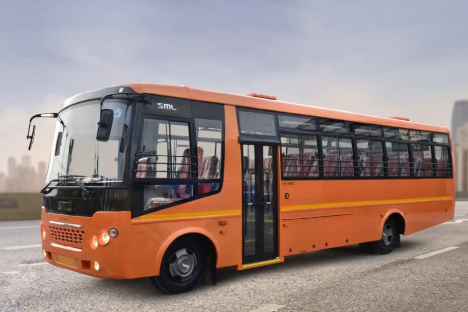 SML Isuzu BH Series Staff Bus Left Front Three Quarter