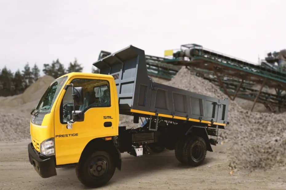 SML Isuzu Prestige CNG Left Side