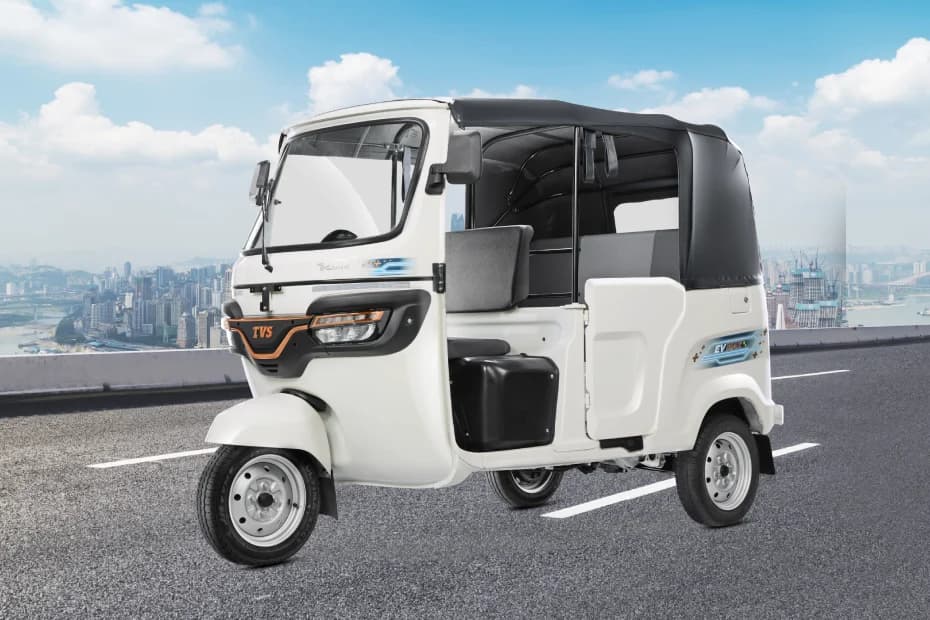 TVS King EV Max Left Front Three Quarter