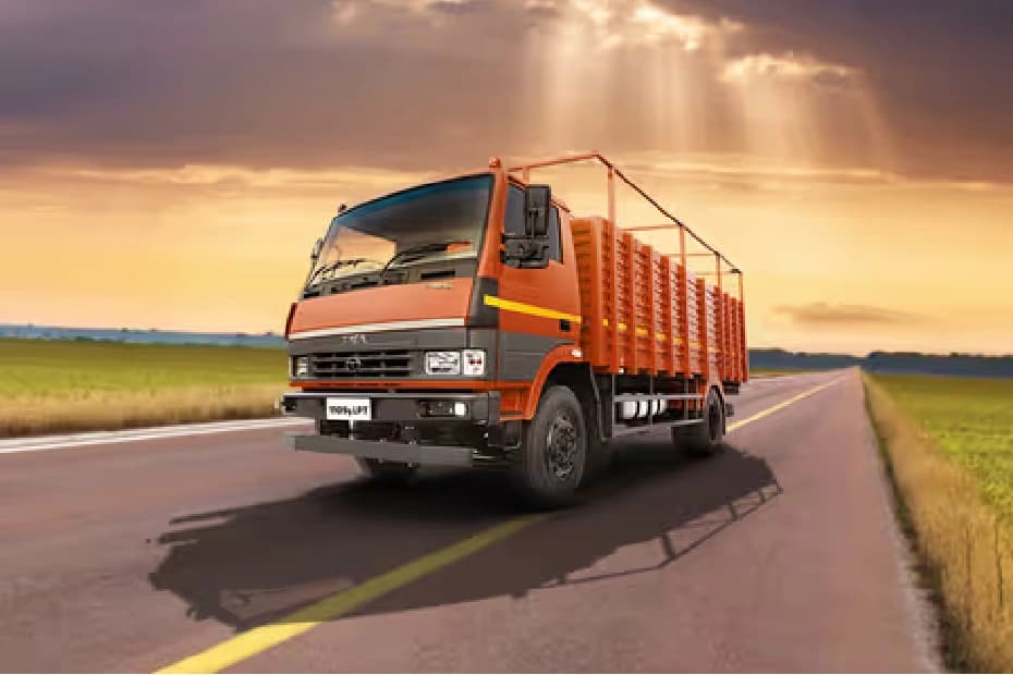 Tata 1109g LPT Left Front Three Quarter