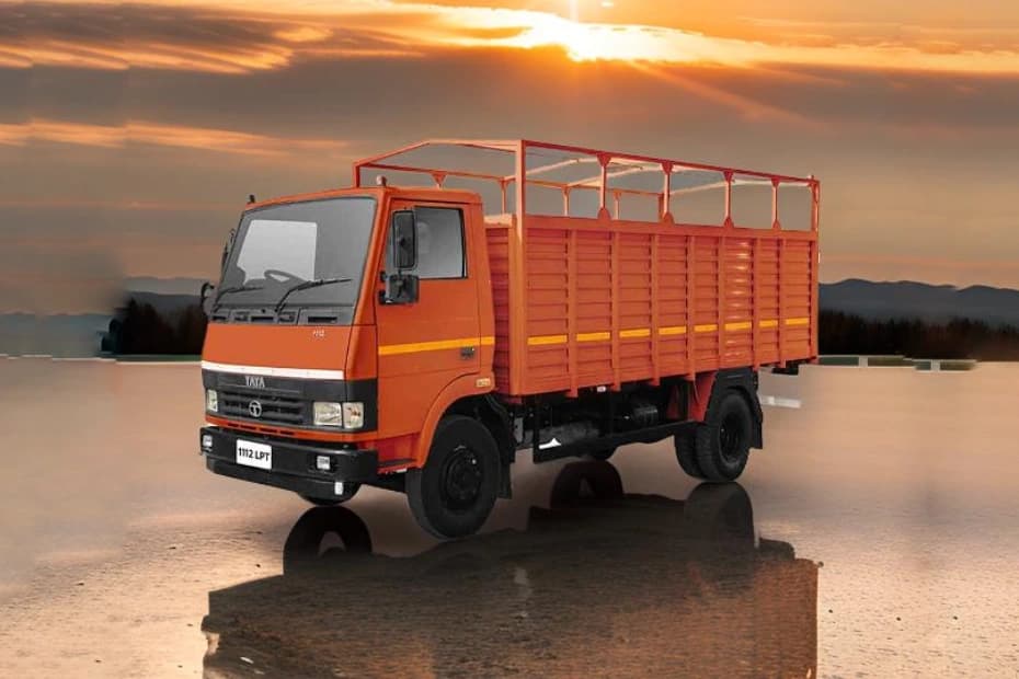 Tata 1112 LPT Left Front Three Quarter