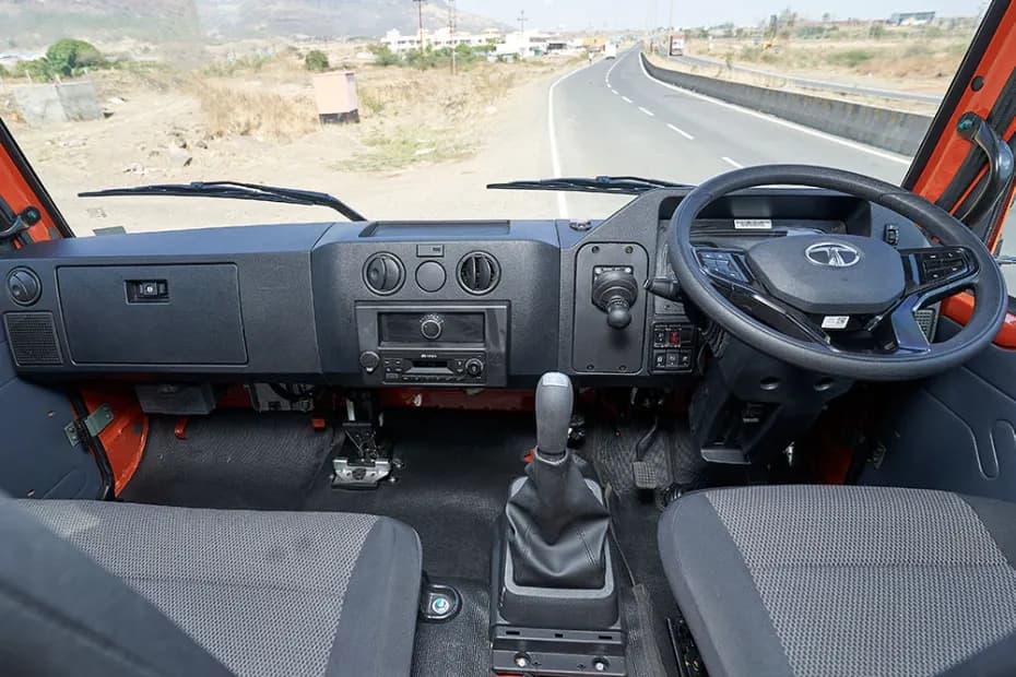 Tata 1616 LPT Dashboard