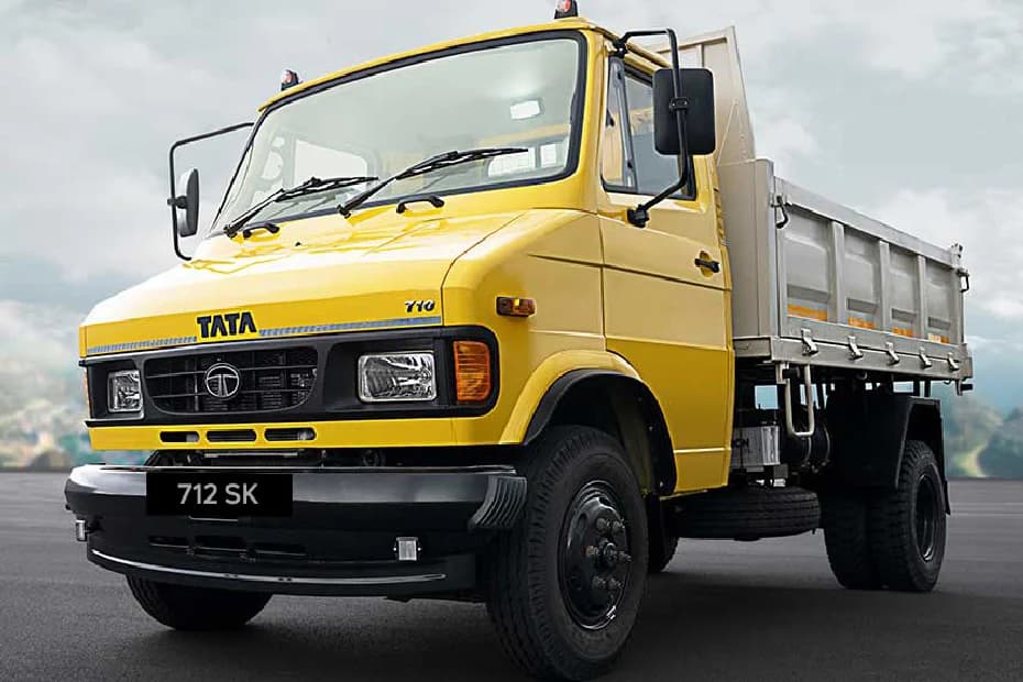 Tata 710 SK Left Front Three Quarter