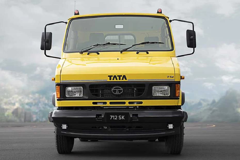 Tata 710 SK Front View