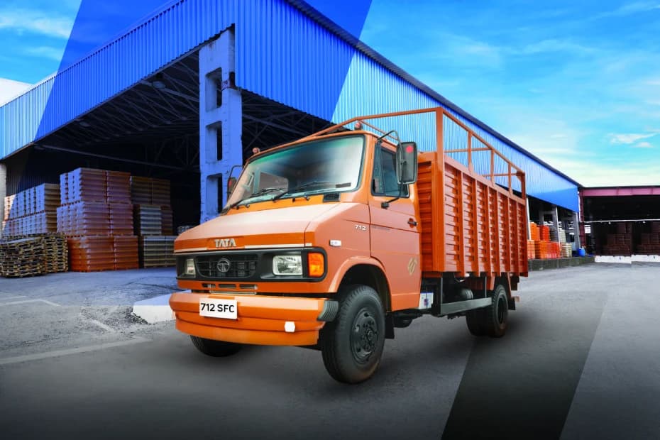 Tata 712 SFC Left Front Three Quarter