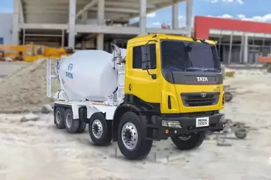 Tata Prima 3530.K Right Front Three Quarter