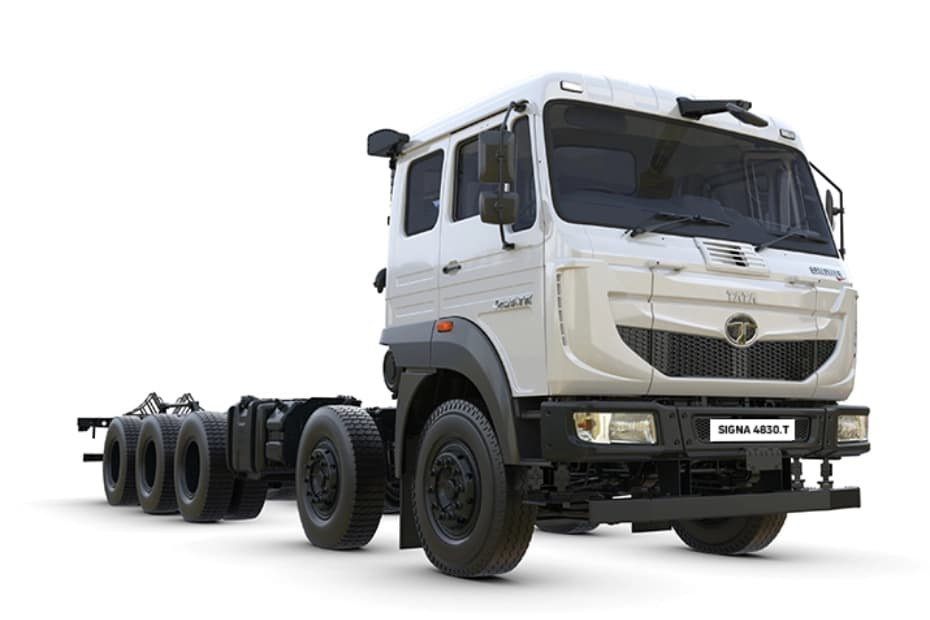 Tata Signa 4830.T Front Right Side