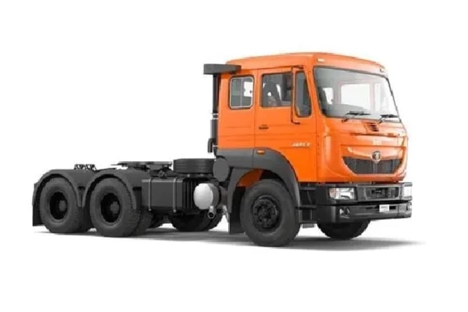 Tata Signa 5523.S Right Front Three Quarter