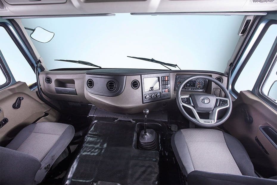 Tata signaG48.T Interior Image