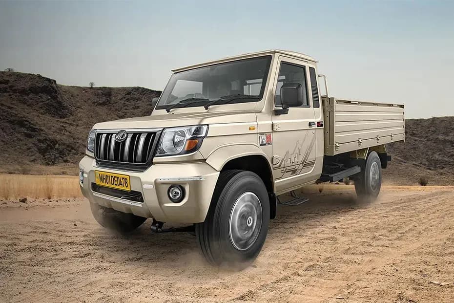 Mahindra Bolero Maxx Pik-Up HD Left Front Three Quarter Mahindra Bolero Maxx Pik-Up HD Left Front Three Quarter