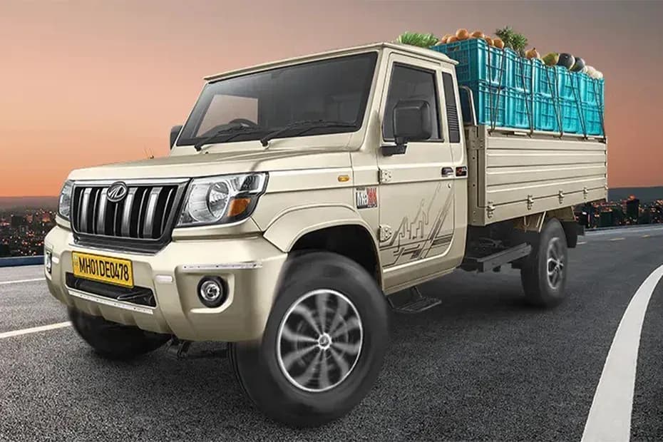 Mahindra Bolero Maxx Pik-Up HD Left Front Three Quarter Mahindra Bolero Maxx Pik-Up HD Left Front Three Quarter