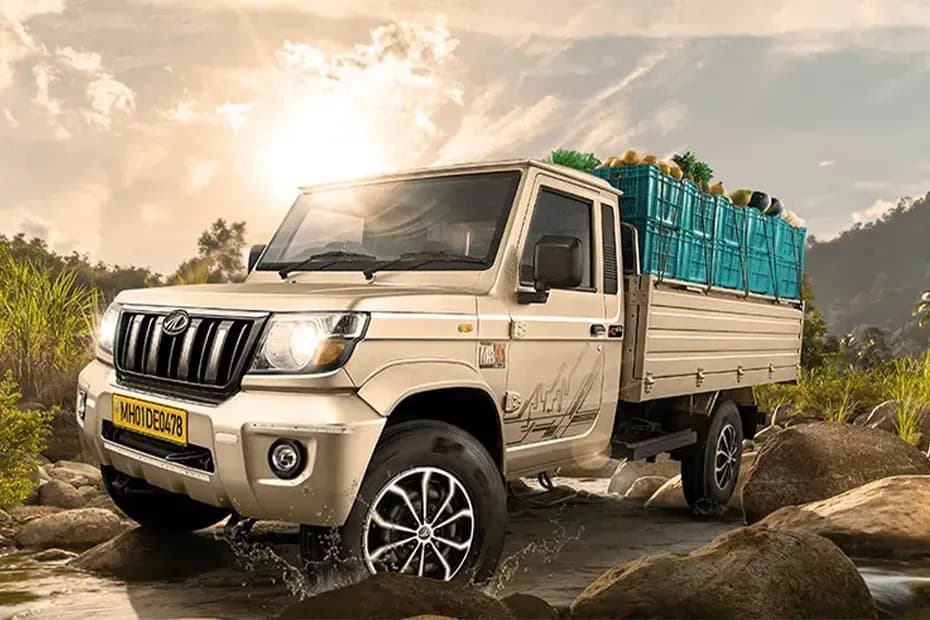 Mahindra Bolero Maxx Pik-Up HD Left Front Three Quarter Mahindra Bolero Maxx Pik-Up HD Left Front Three Quarter