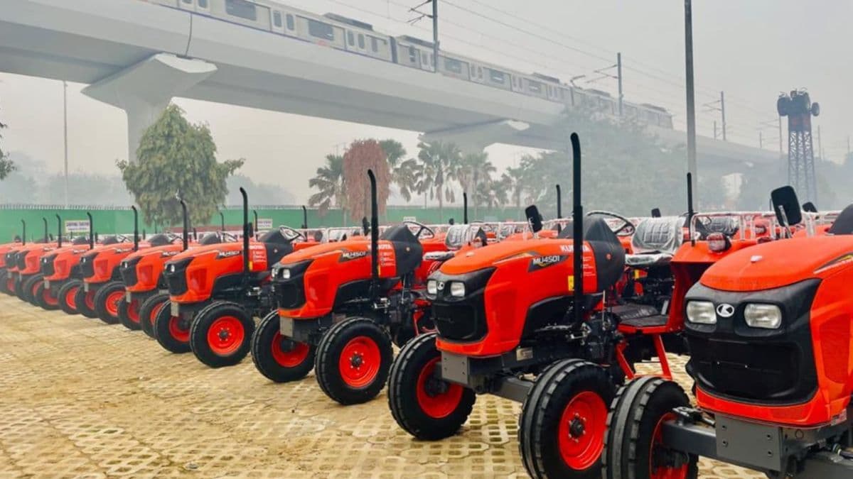 Escort Kubota.jpg