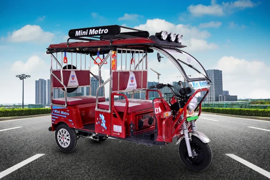 Mini Metro Red E Rickshaw Front Right Side Mini Metro Red E Rickshaw Front Right Side