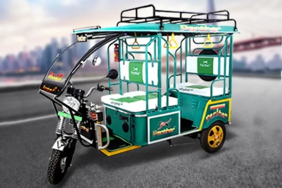 Panther Deluxe Front Left Side Panther Deluxe Front Left Side