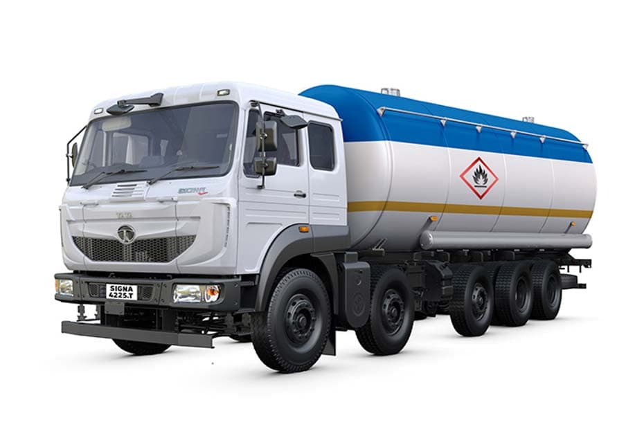 Tata SIGNA 4225.T Exterior Image Tata SIGNA 4225.T Exterior Image