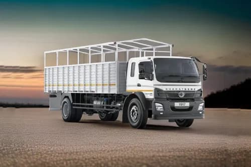 BharatBenz 1917R Right Front Three Quarter BharatBenz 1917R Right Front Three Quarter
