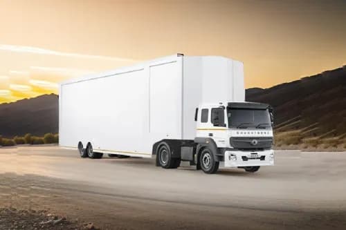 BharatBenz 4023TT Right Front Three Quarter BharatBenz 4023TT Right Front Three Quarter