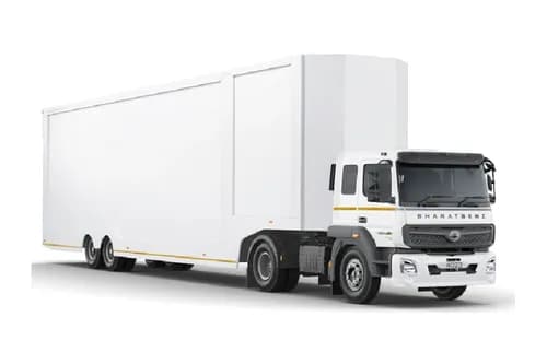 BharatBenz 4023TT Right Front Three Quarter BharatBenz 4023TT Right Front Three Quarter