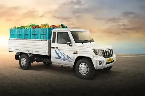 Mahindra Bolero Maxx Pik-Up HD Right Front Three Quarter Mahindra Bolero Maxx Pik-Up HD Right Front Three Quarter